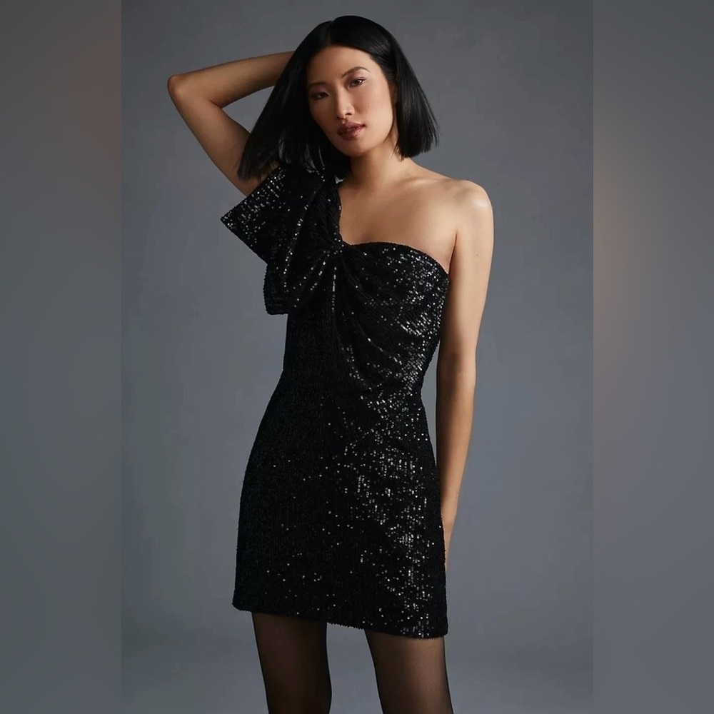 Anthropologie x Let Me Be Sequined One-Shoulder Mini Dress Size XS Bow Cocktail